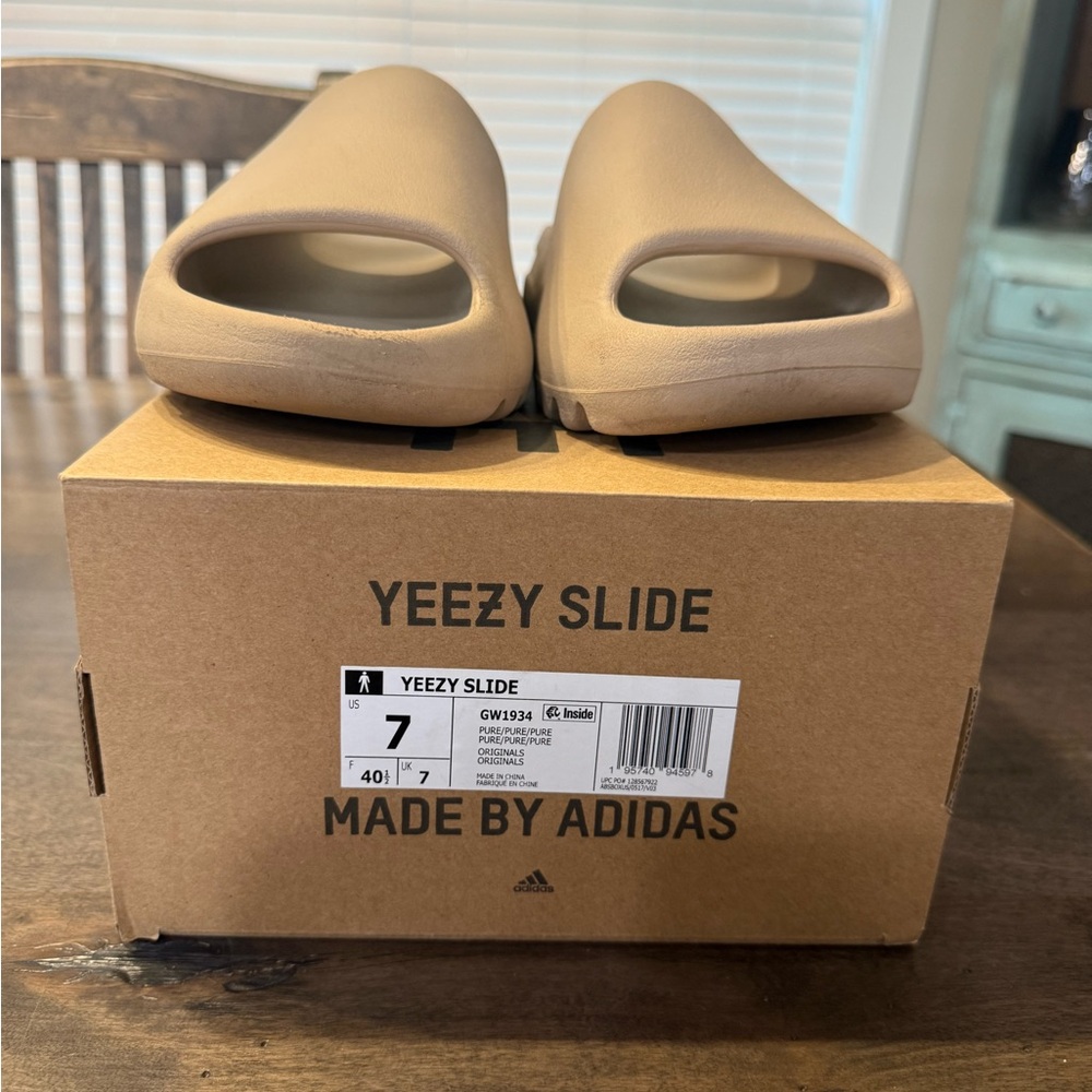 Adidas Yeezy Slide